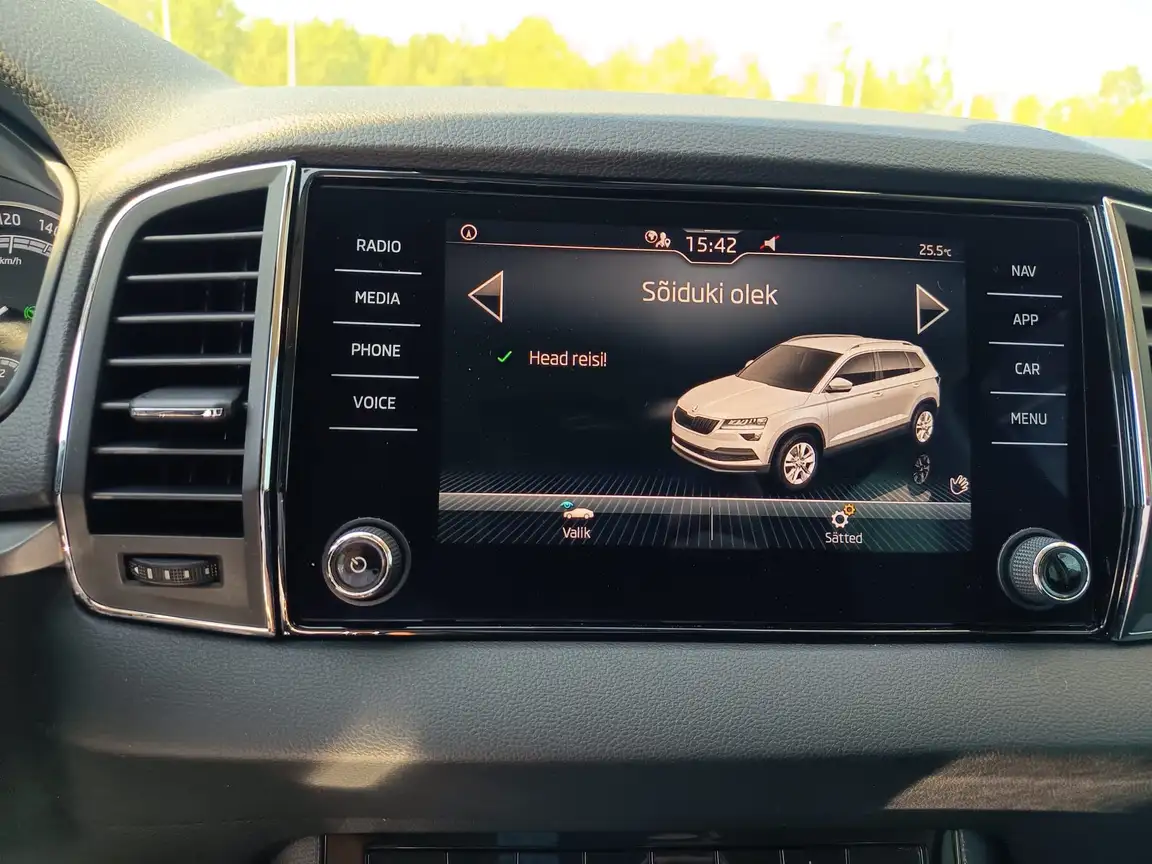 SKODA KAROQ