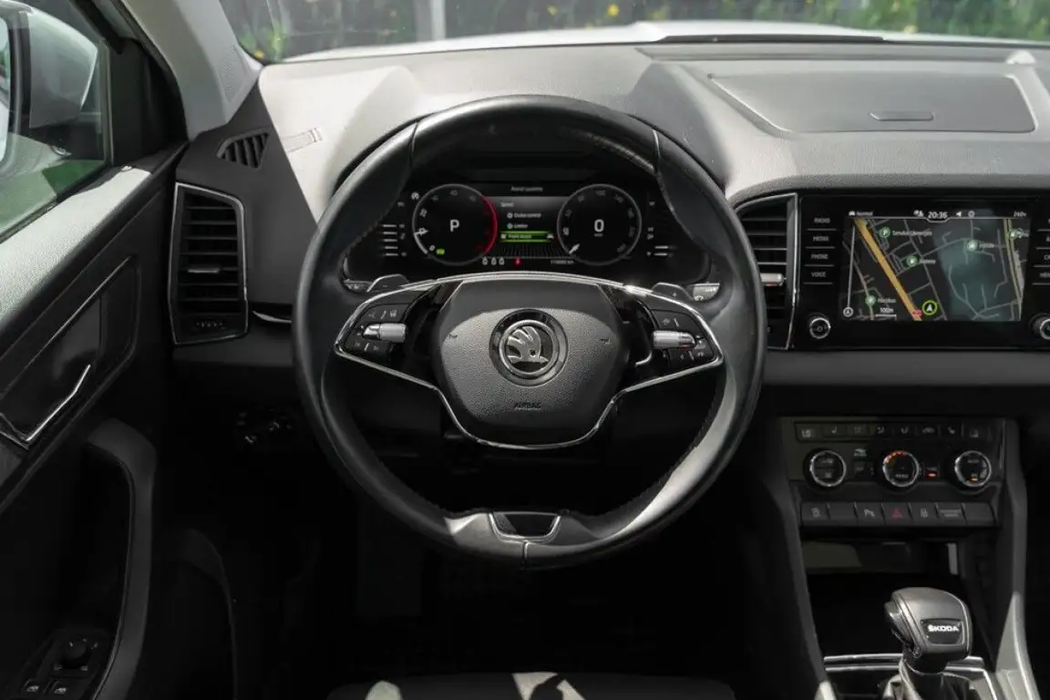 SKODA KAROQ