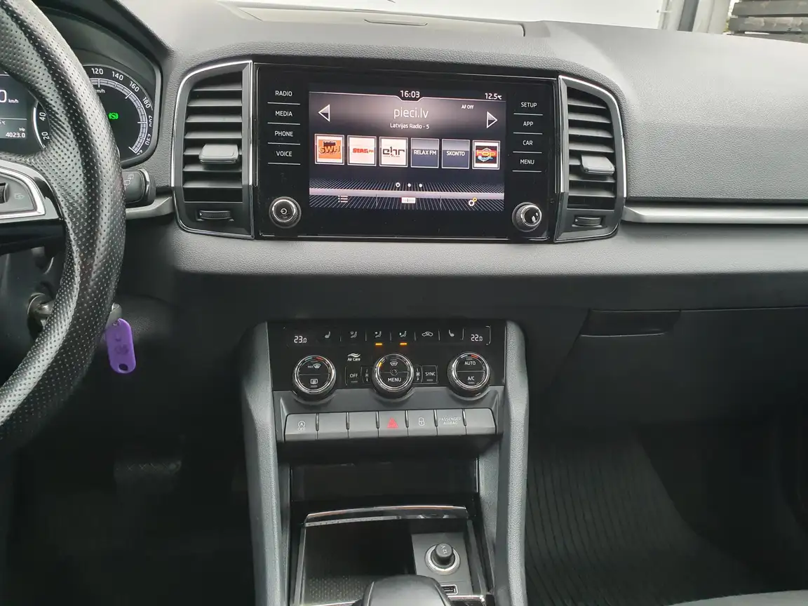 SKODA KAROQ