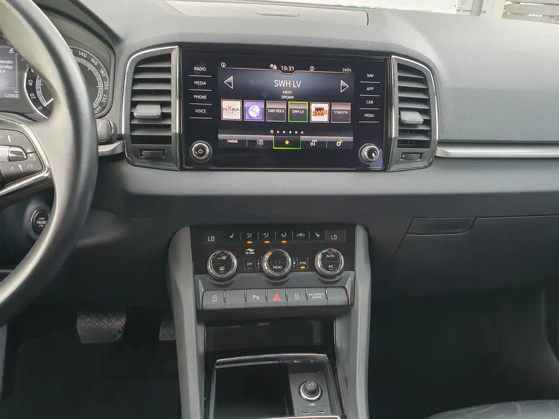 SKODA KAROQ