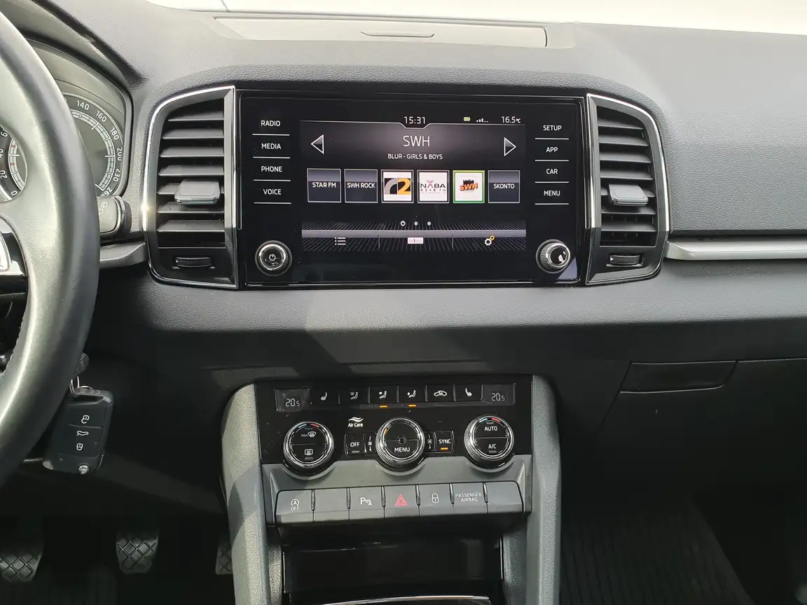 SKODA KAROQ