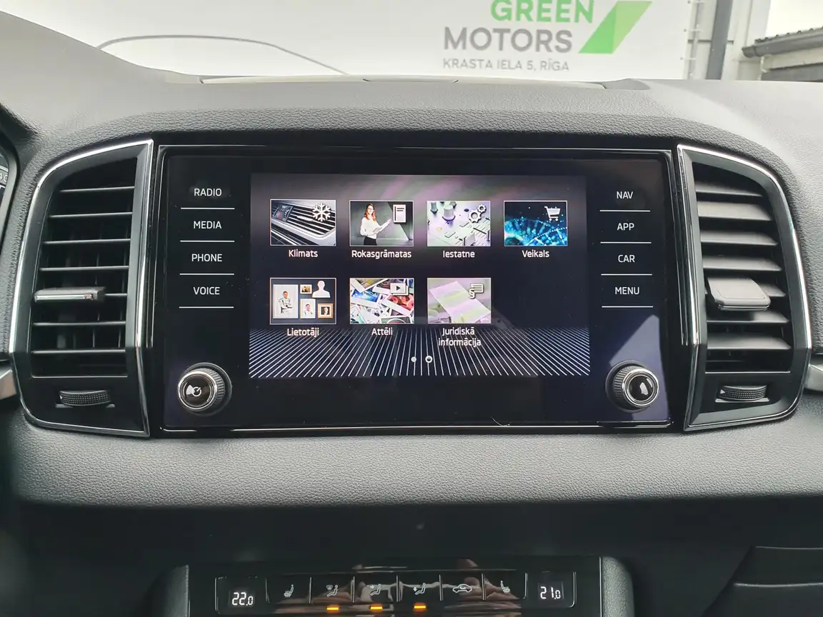 SKODA KAROQ