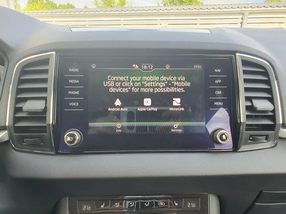 SKODA KAROQ
