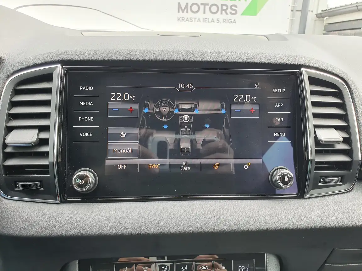 SKODA KAROQ
