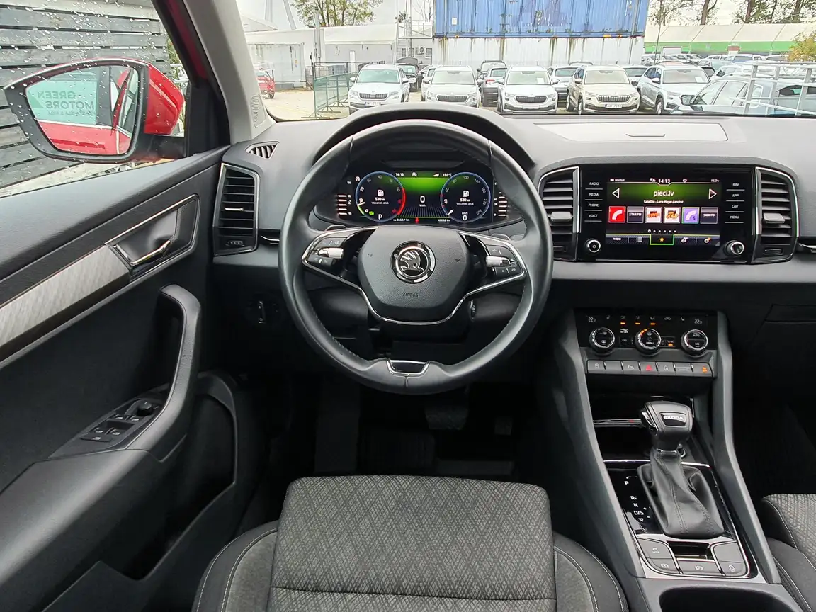 SKODA KAROQ