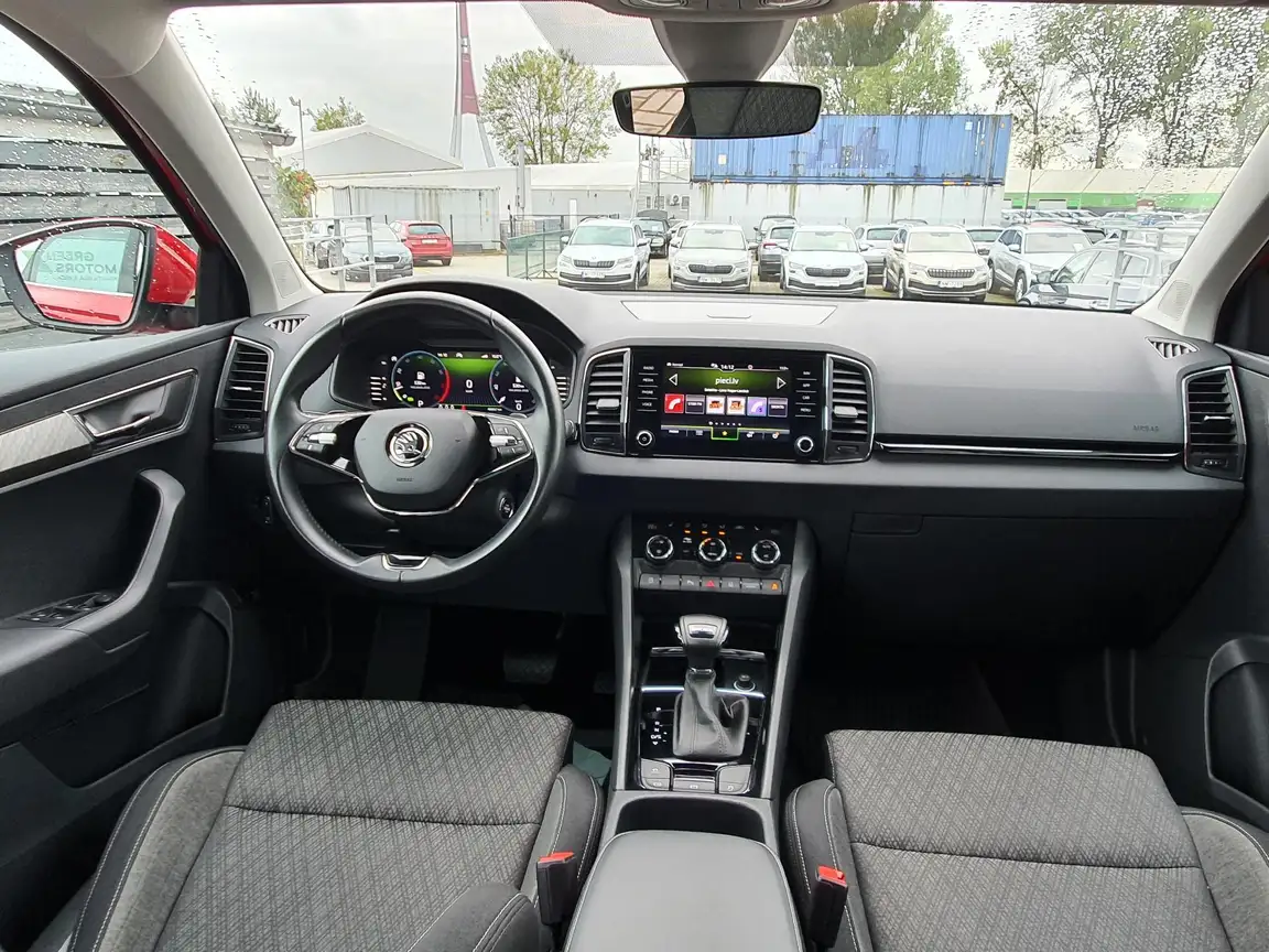 SKODA KAROQ