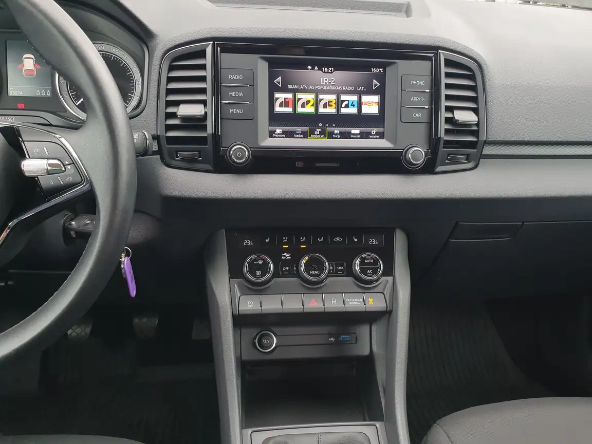 SKODA KAROQ
