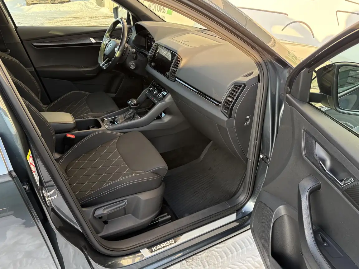 SKODA KAROQ