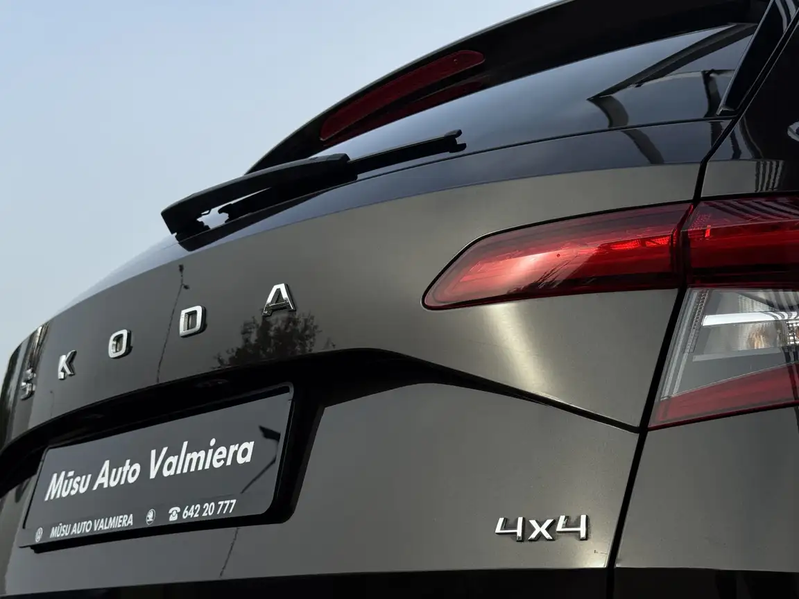 SKODA KAROQ