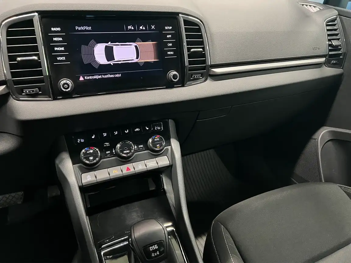SKODA KAROQ