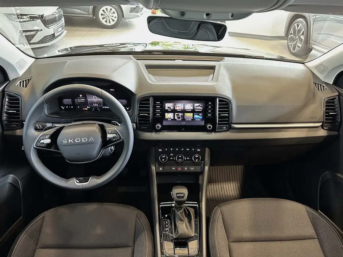 SKODA KAROQ