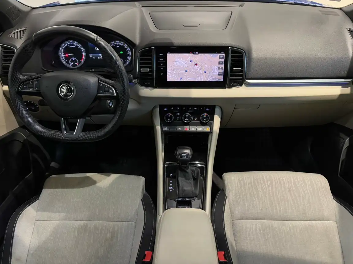 SKODA KAROQ