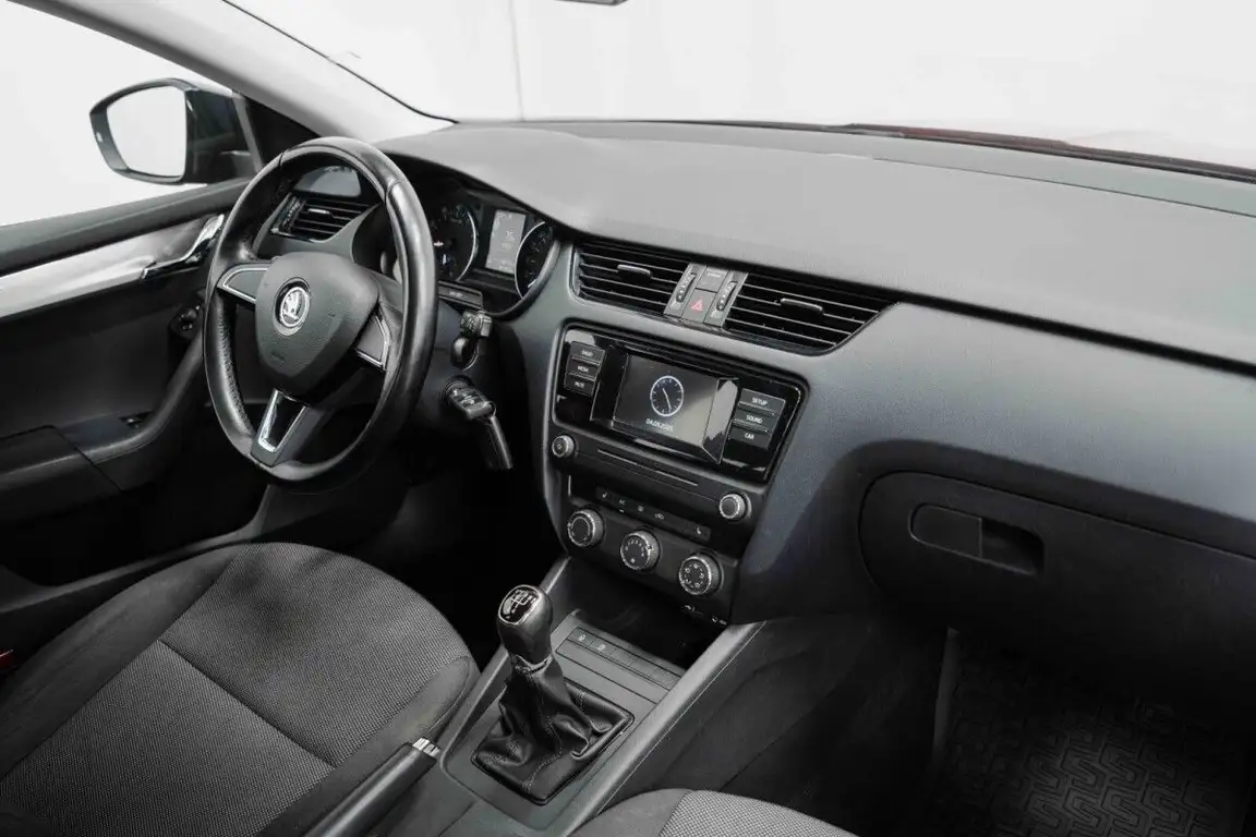 SKODA OCTAVIA