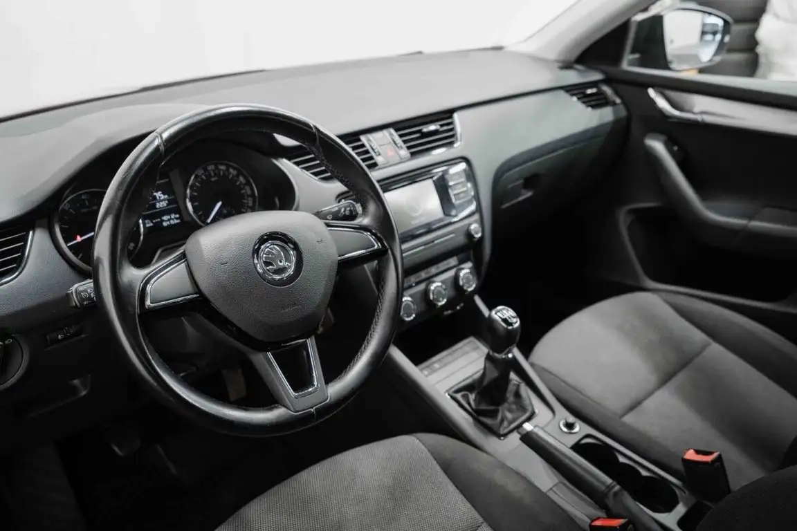 SKODA OCTAVIA