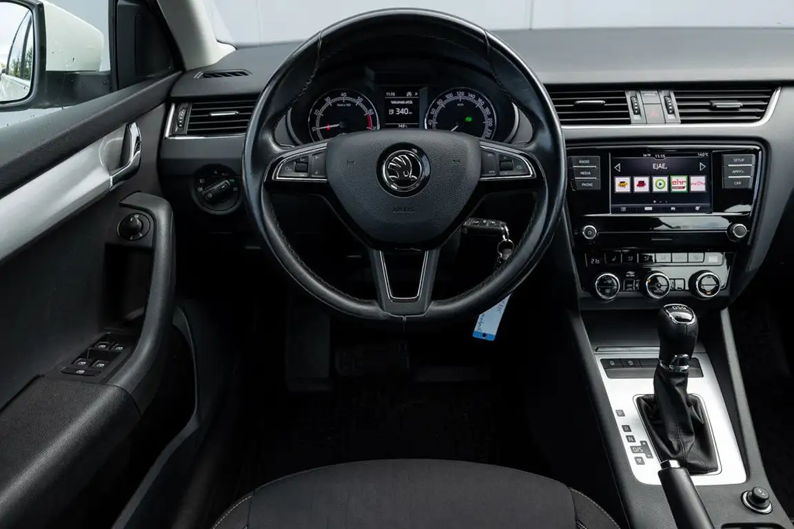 SKODA OCTAVIA