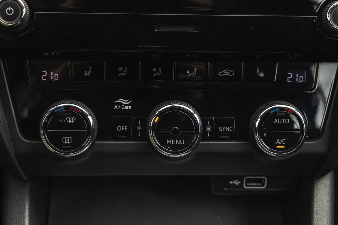 SKODA OCTAVIA