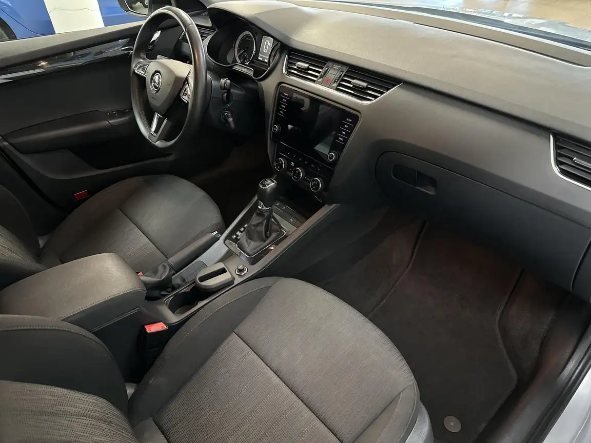 SKODA OCTAVIA