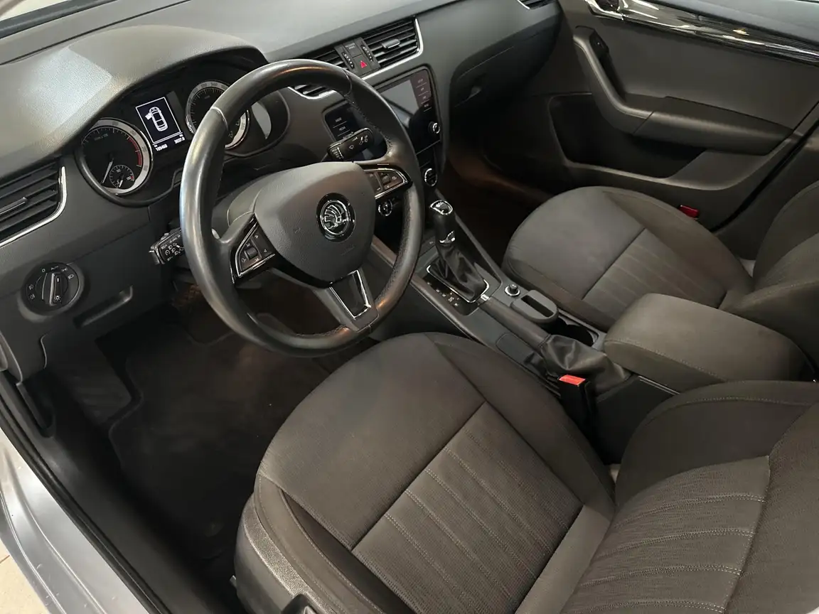 SKODA OCTAVIA