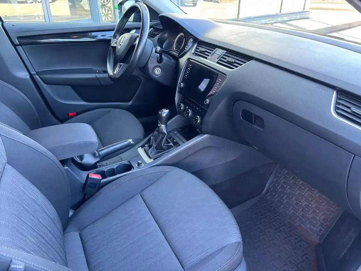 SKODA OCTAVIA