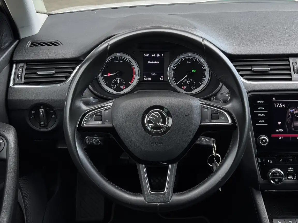 SKODA OCTAVIA
