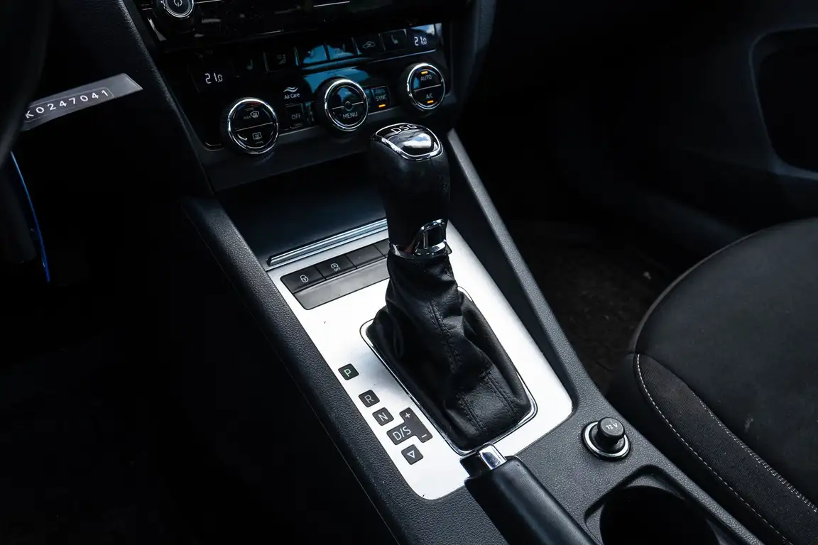 SKODA OCTAVIA