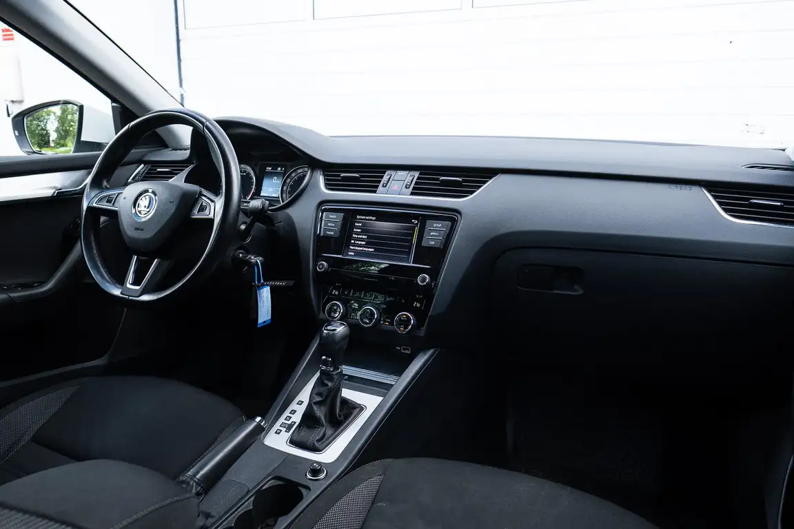 SKODA OCTAVIA