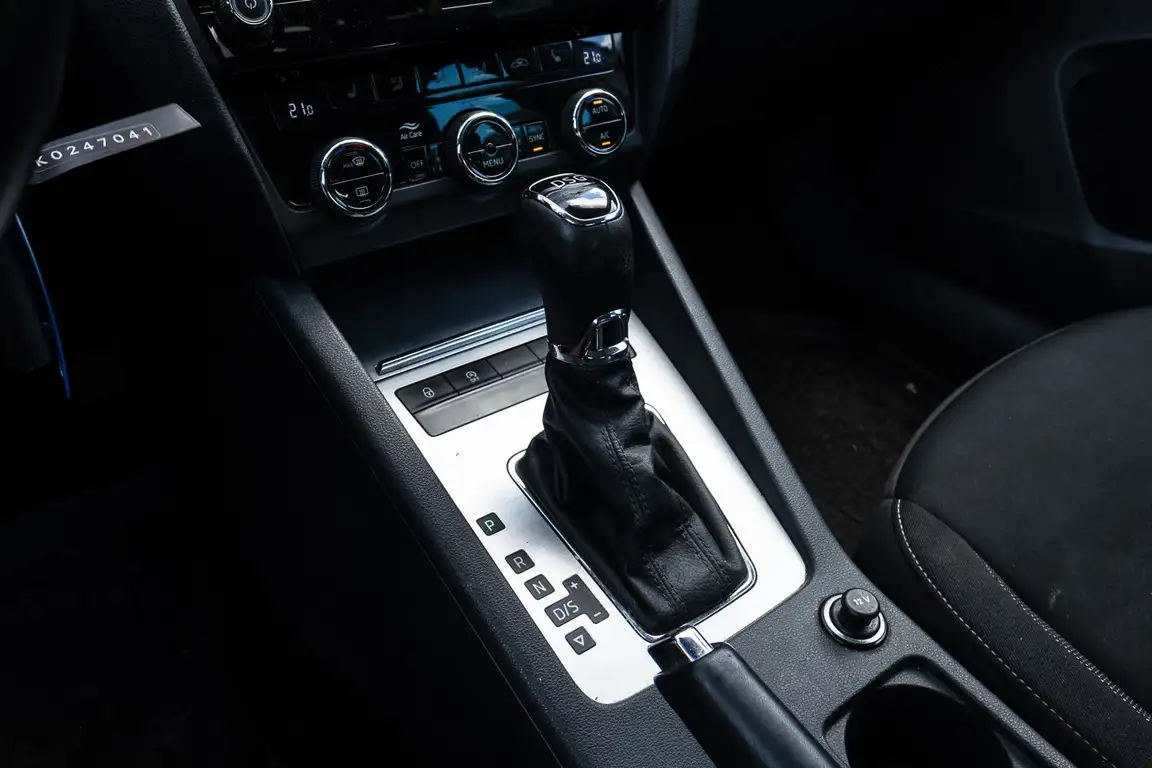 SKODA OCTAVIA