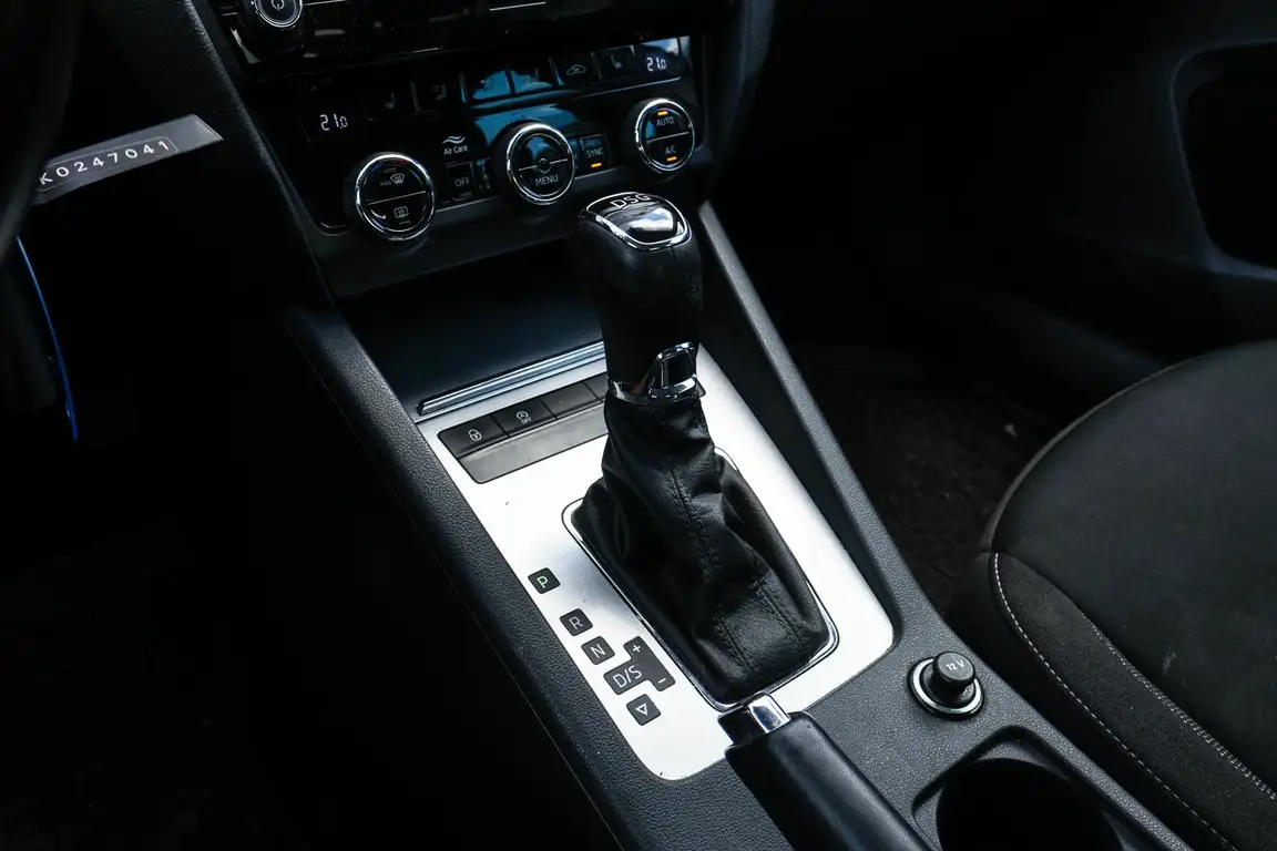 SKODA OCTAVIA