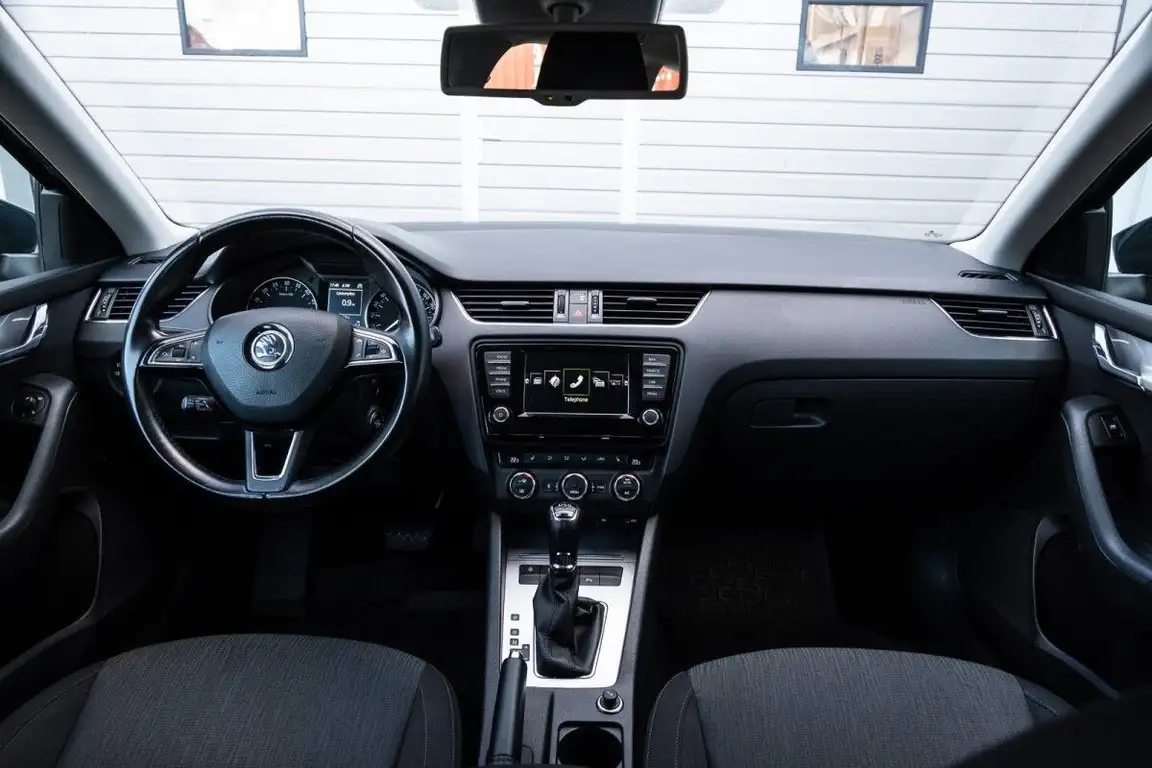 SKODA OCTAVIA