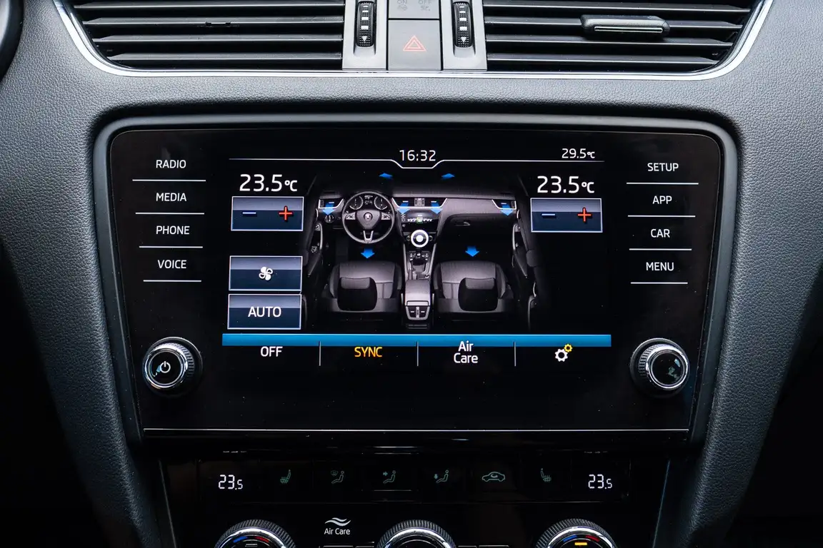 SKODA OCTAVIA