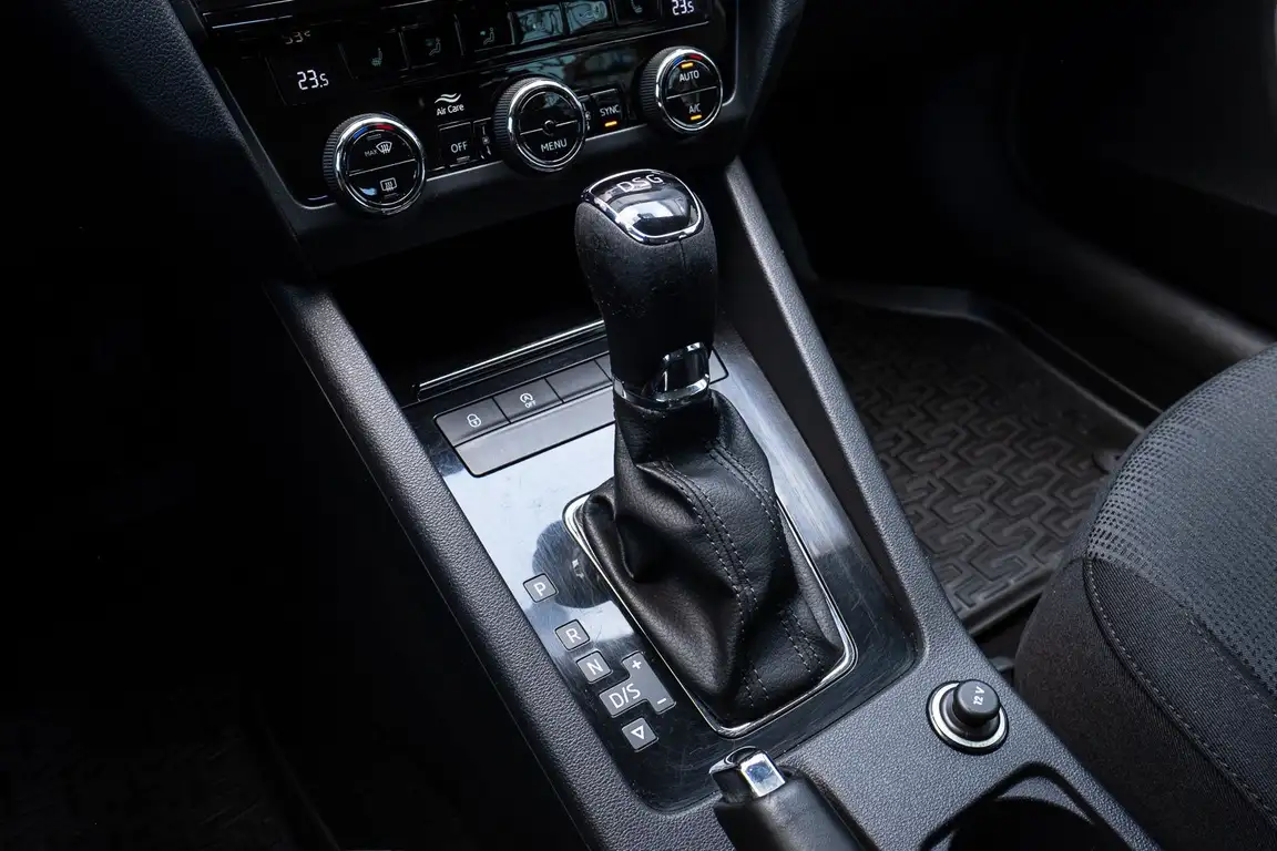 SKODA OCTAVIA