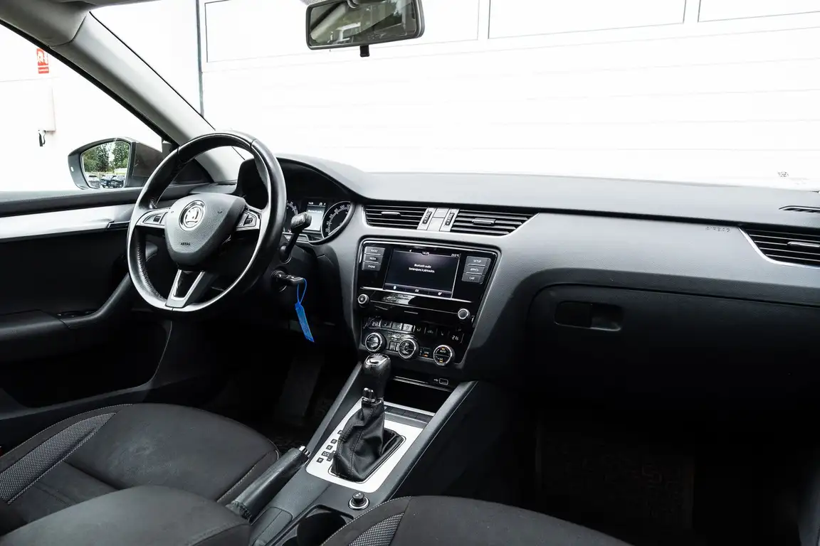 SKODA OCTAVIA