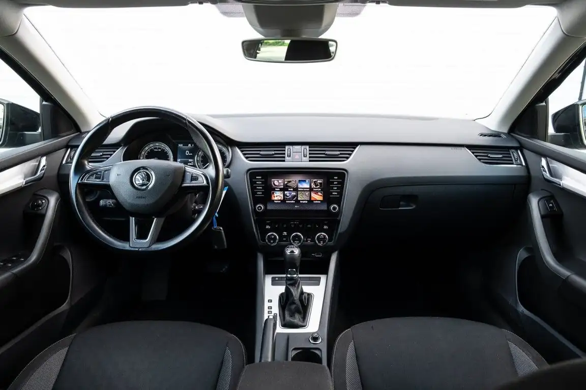 SKODA OCTAVIA