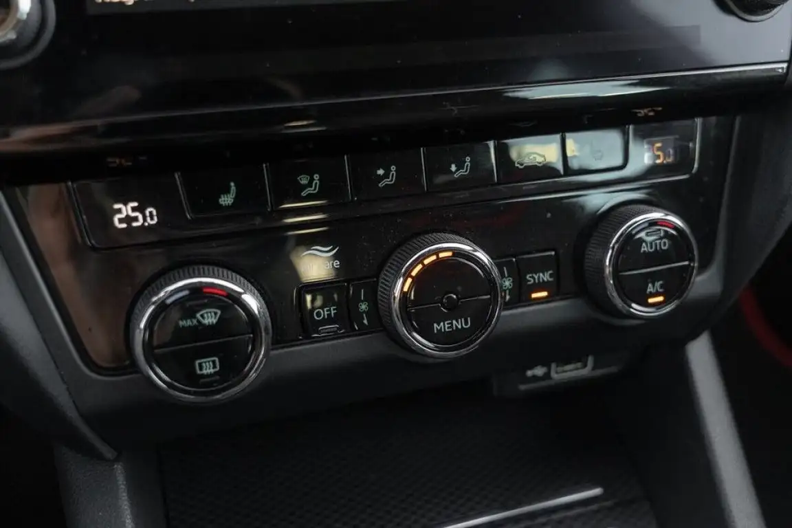 SKODA OCTAVIA