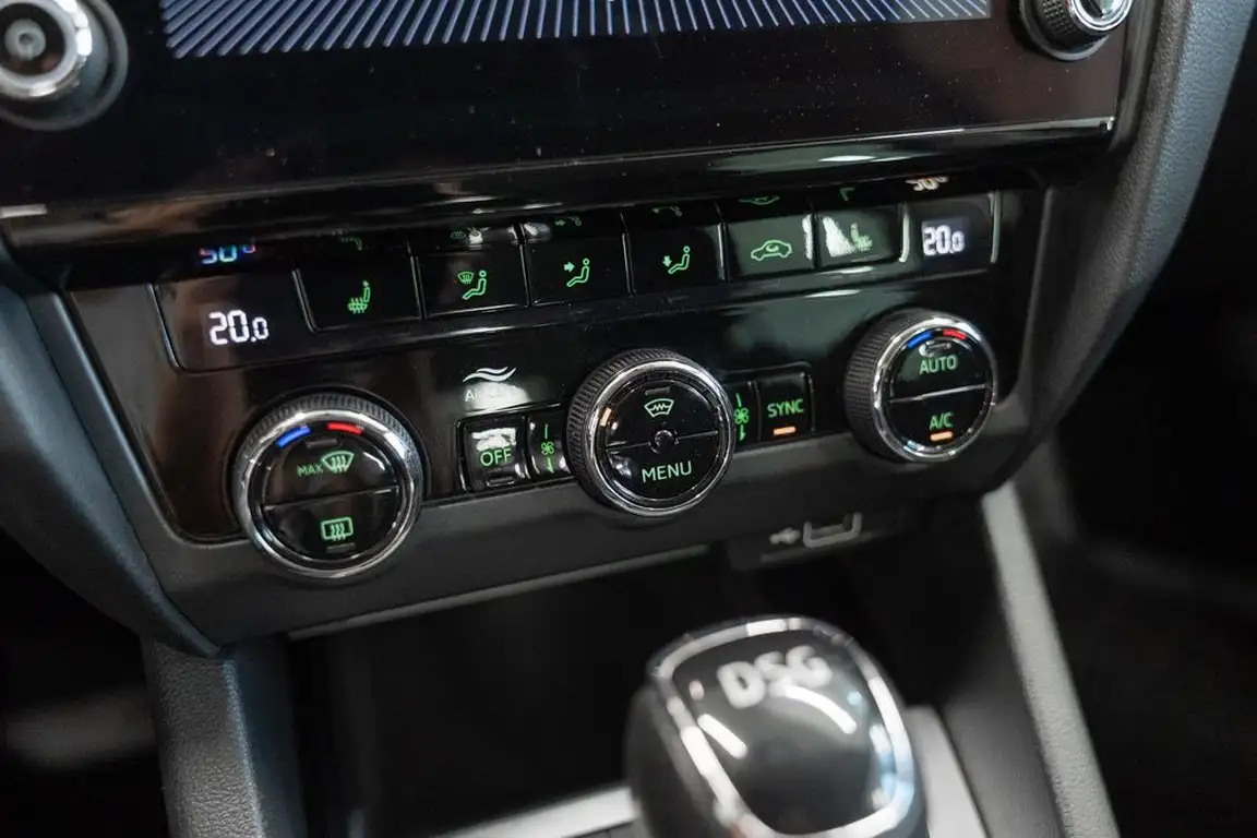 SKODA OCTAVIA
