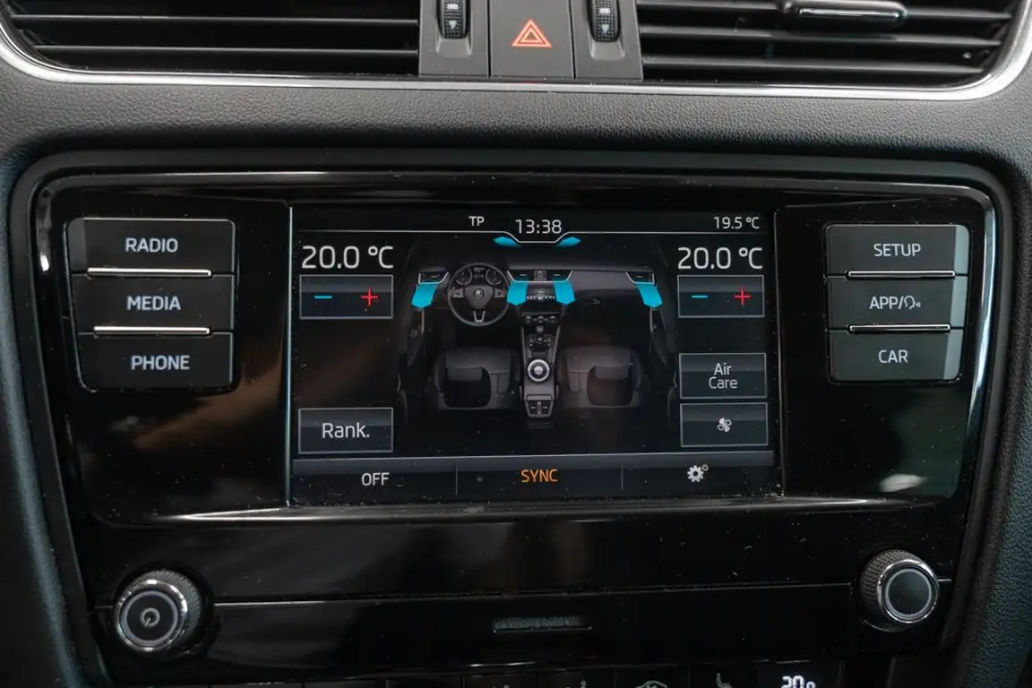 SKODA OCTAVIA