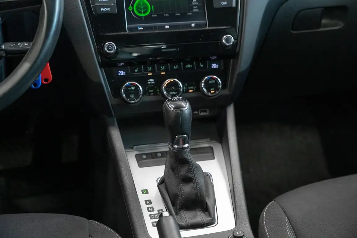 SKODA OCTAVIA