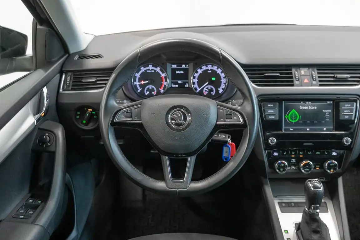 SKODA OCTAVIA