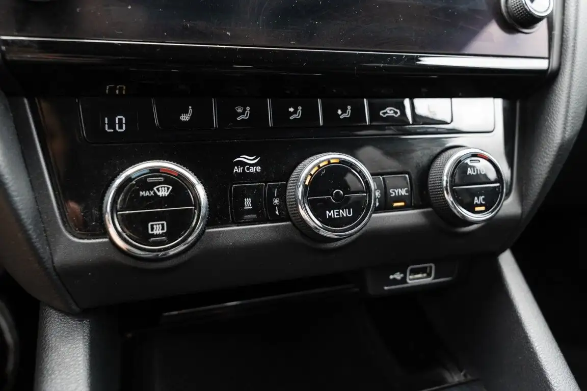 SKODA OCTAVIA