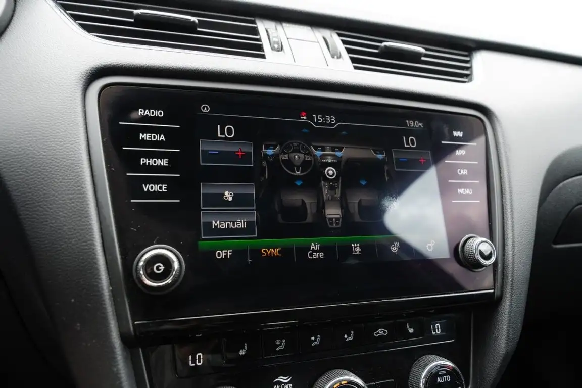 SKODA OCTAVIA