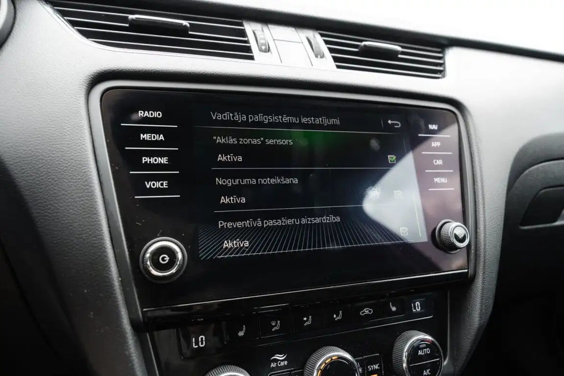 SKODA OCTAVIA