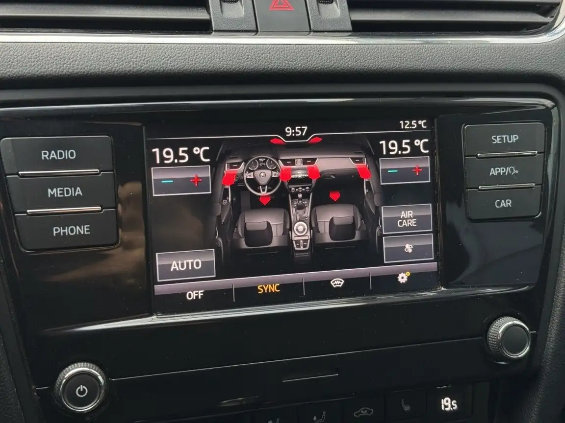 SKODA OCTAVIA