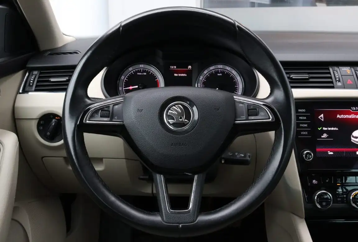 SKODA OCTAVIA