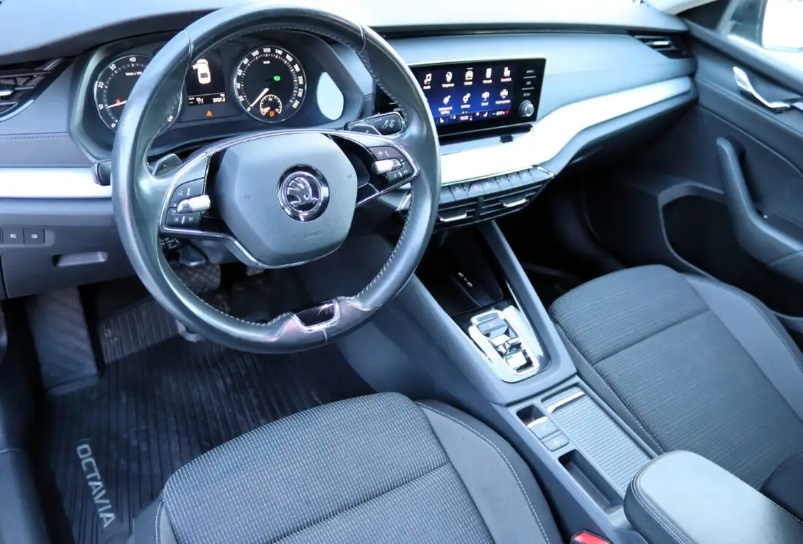 SKODA OCTAVIA