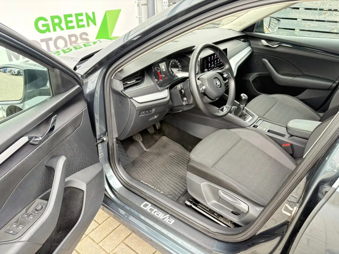 SKODA OCTAVIA