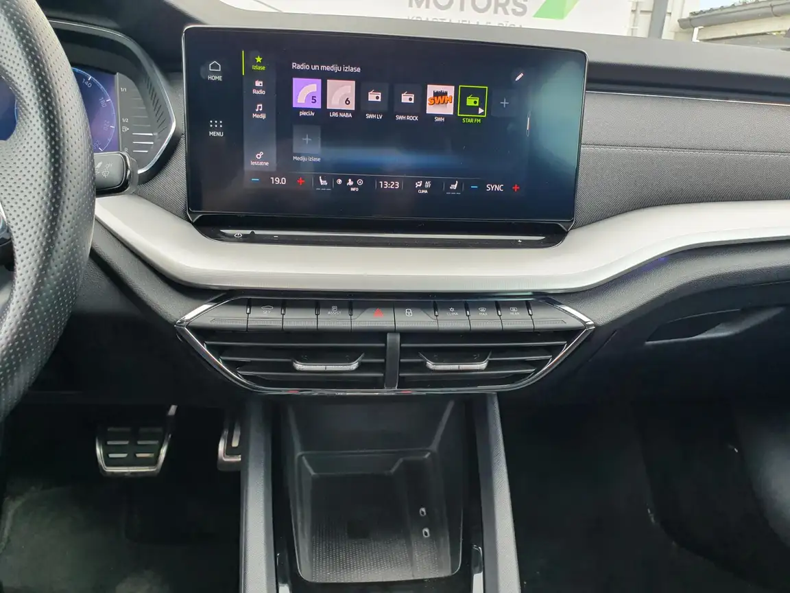 SKODA OCTAVIA