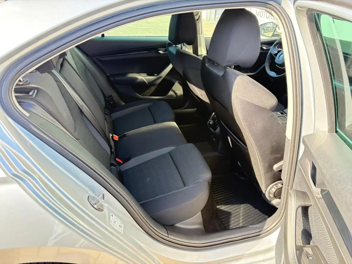 SKODA OCTAVIA