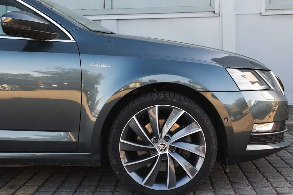 SKODA OCTAVIA