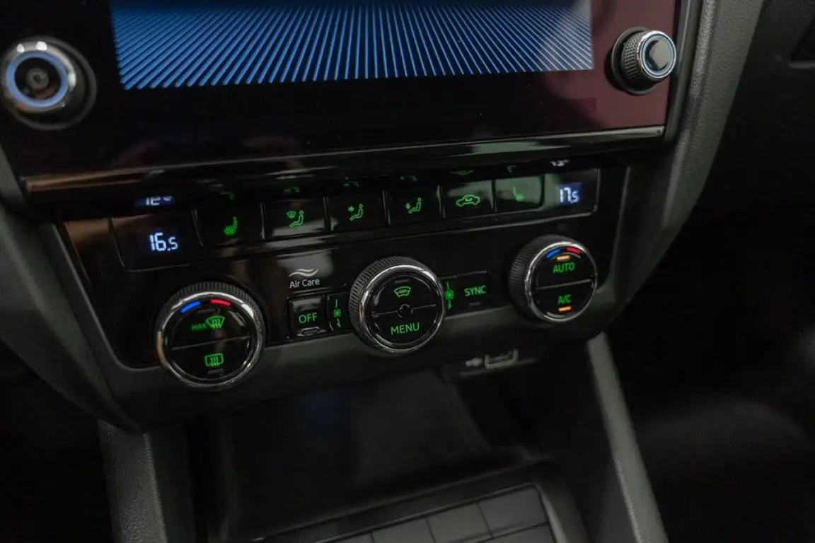 SKODA OCTAVIA