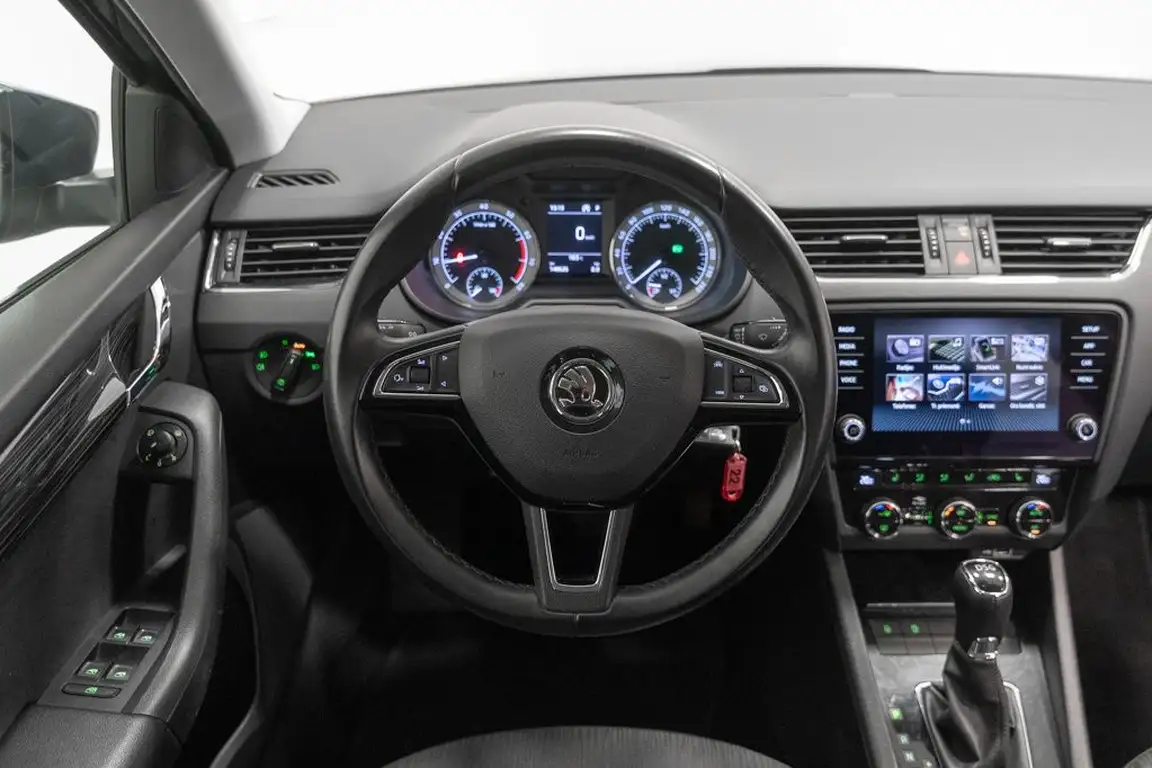 SKODA OCTAVIA